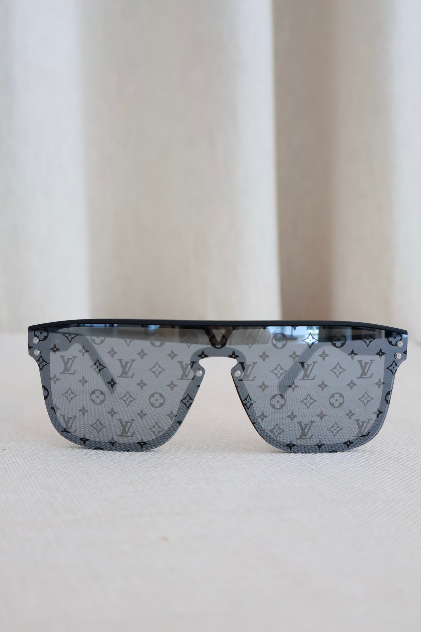 Louis Vuitton Waimea Zonnebril Z1082W