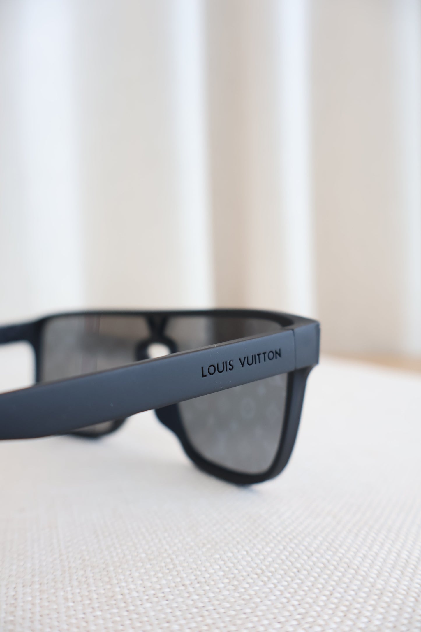 Louis Vuitton Waimea Zonnebril Z1082W