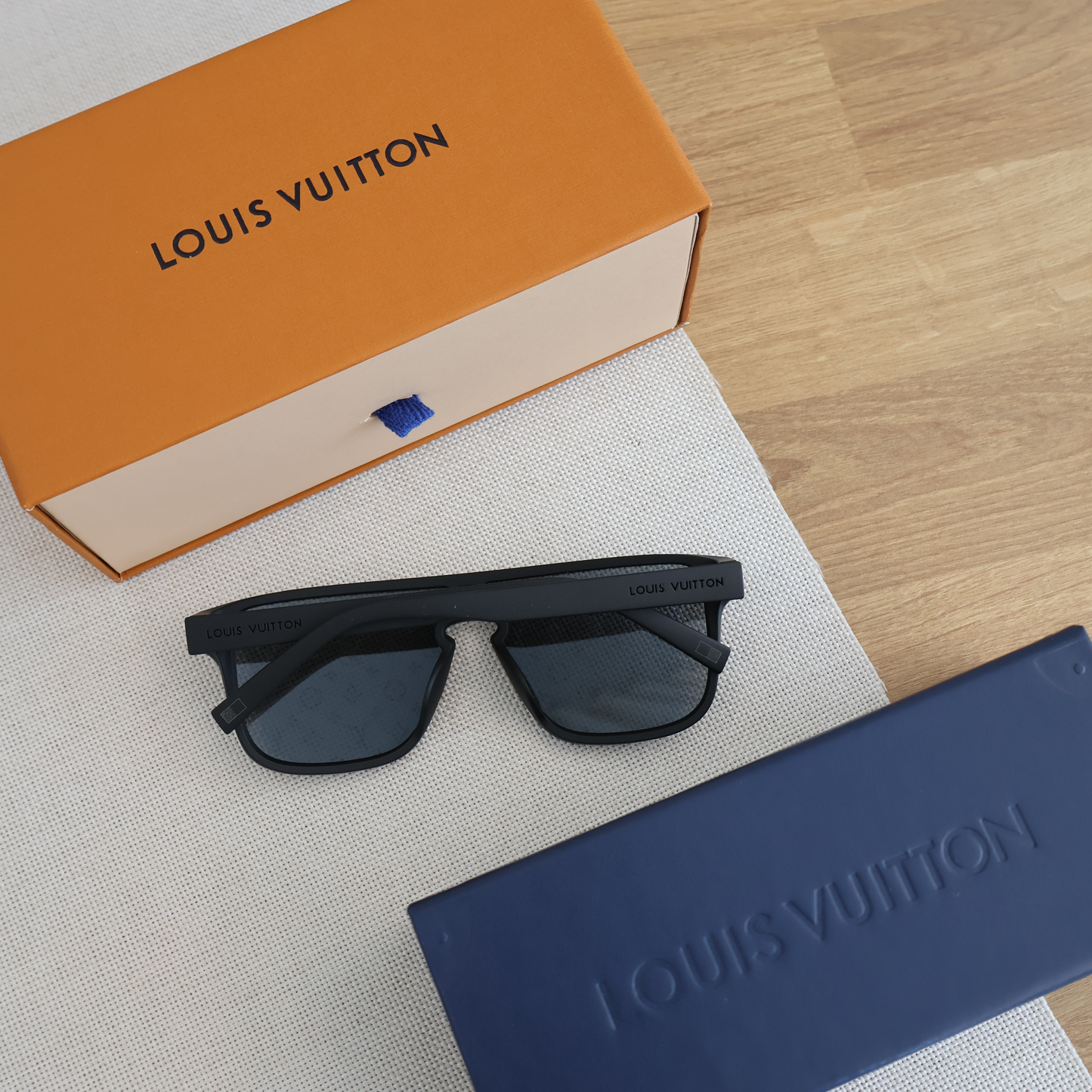 Louis Vuitton Waimea Zonnebril Z1082W